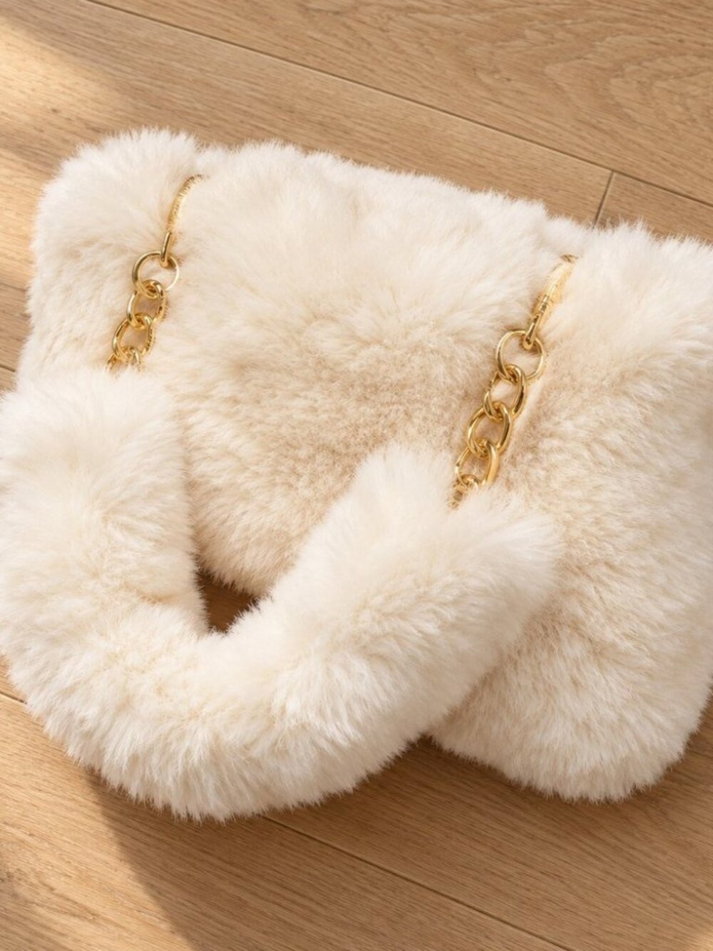 Cream fluffy faux fur bag with gold chain - y2k coquette winter tote